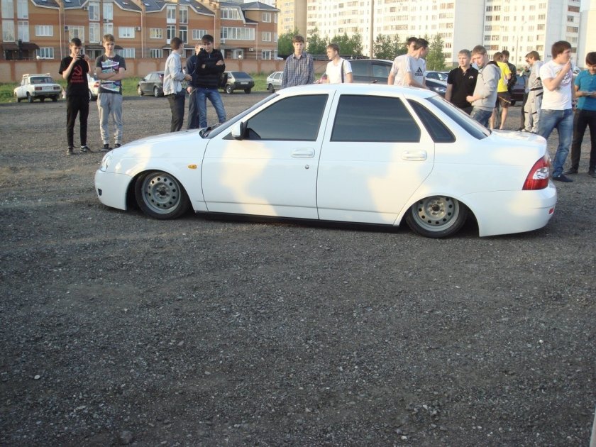Лада Приора заниженная