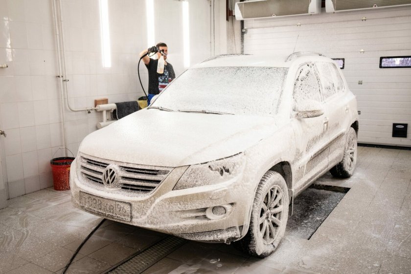Комплексная мойка автомобиля