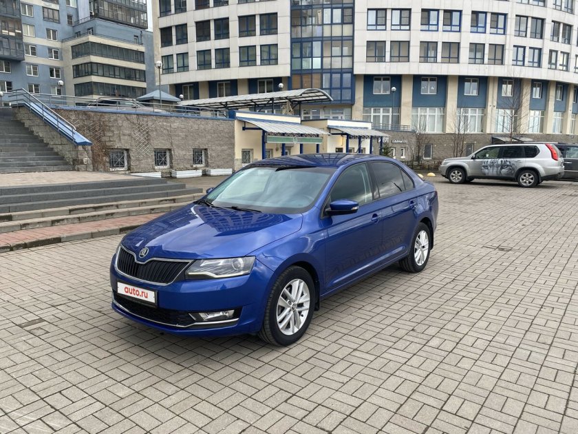Skoda Rapid Reef Blue