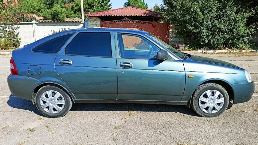 Приора цвет Сириус седан