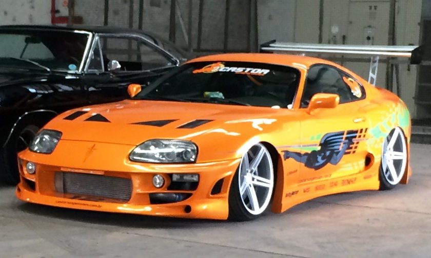 Toyota Supra пола Уокера
