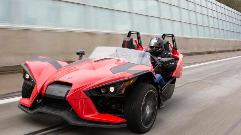 Трицикл Поларис Slingshot