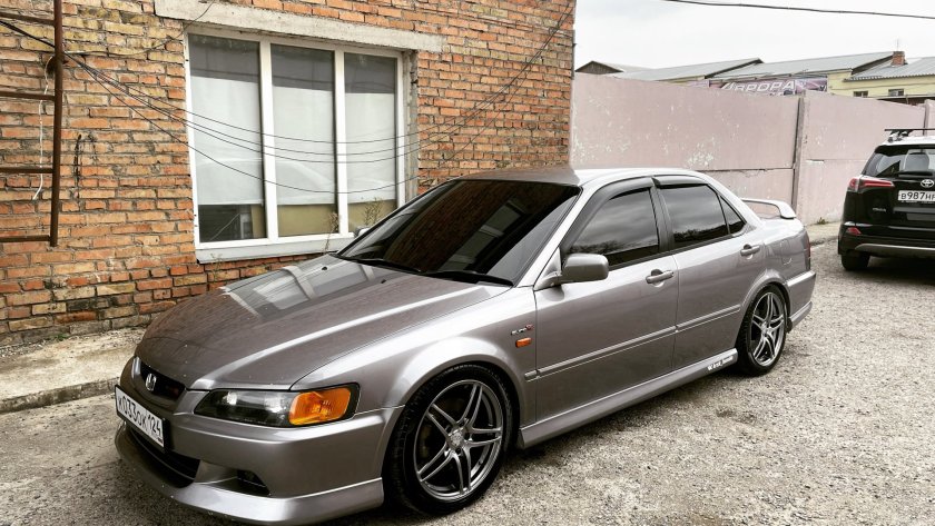 Honda Accord Euro r