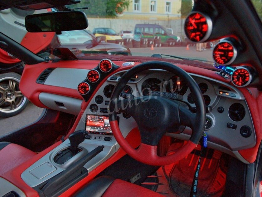Toyota Supra салон