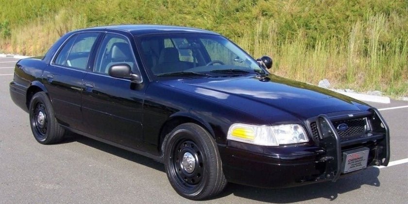 Ford Crown Victoria Black