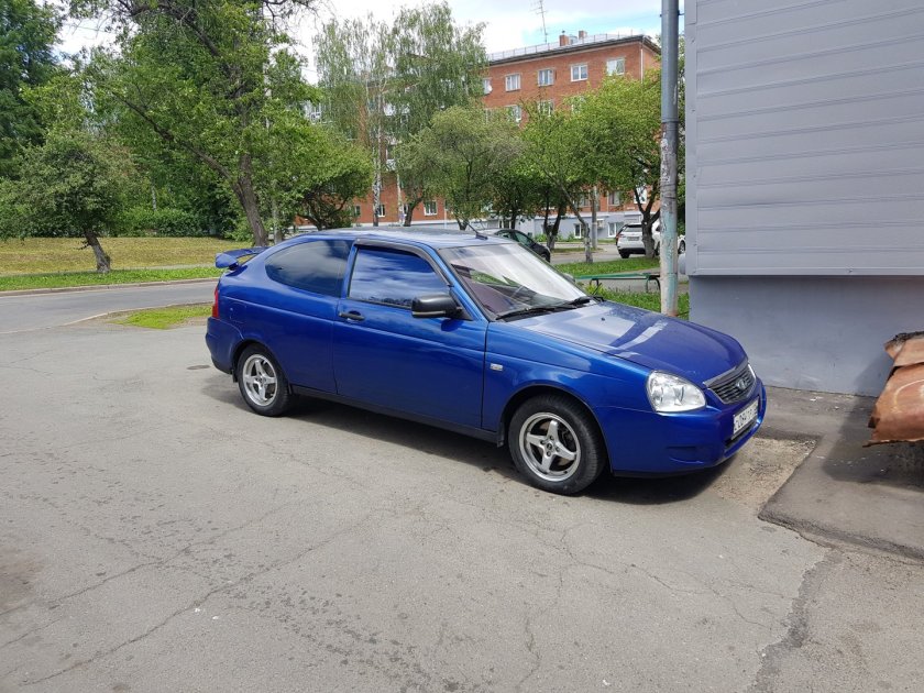 Лада Приора купе седан