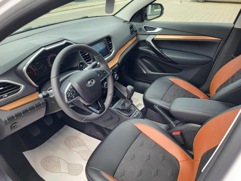 Vesta Cross ng sedan интерьер