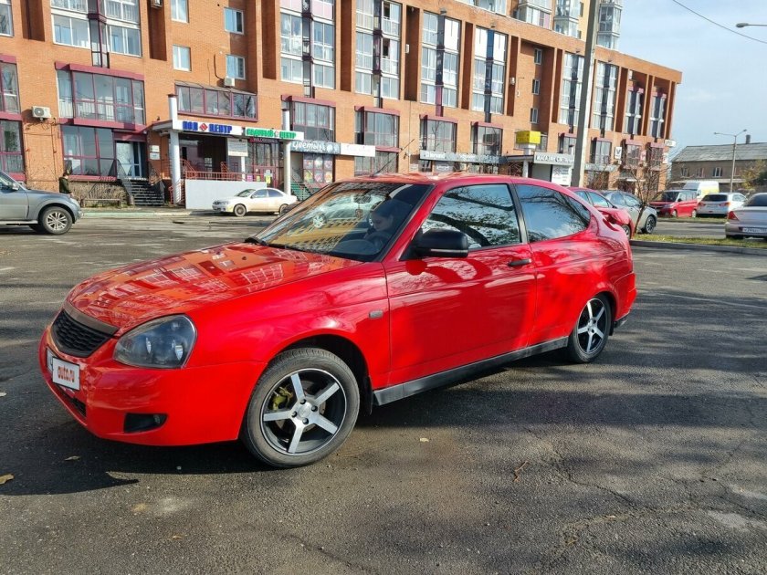 Приора спорт седан