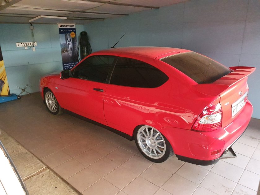 Лада Приора купе седан