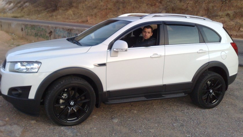 Chevrolet Captiva черные диски
