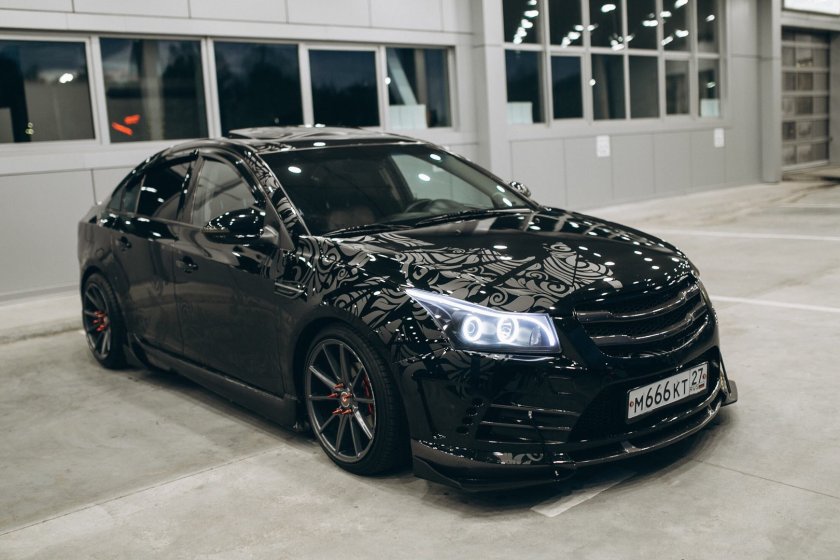 Chevrolet Cruze Tuning черный