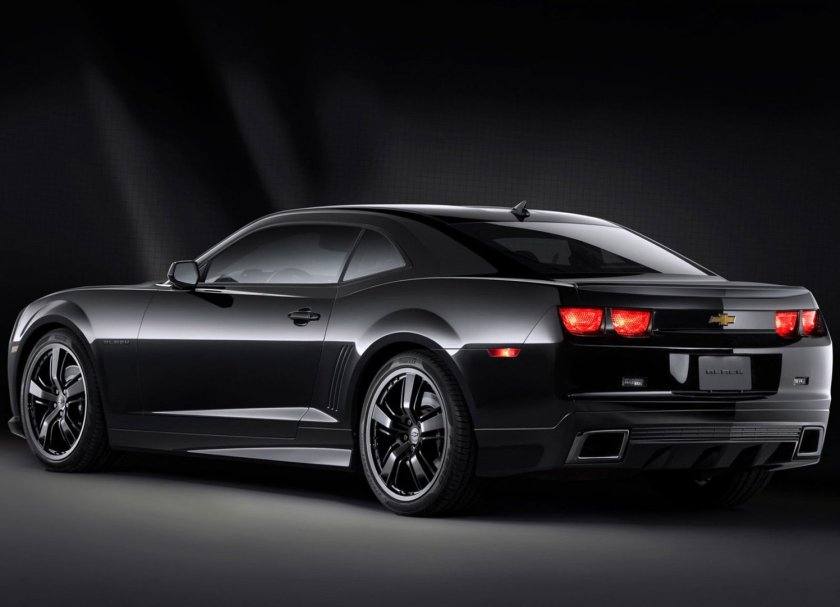 Chevrolet Camaro черный