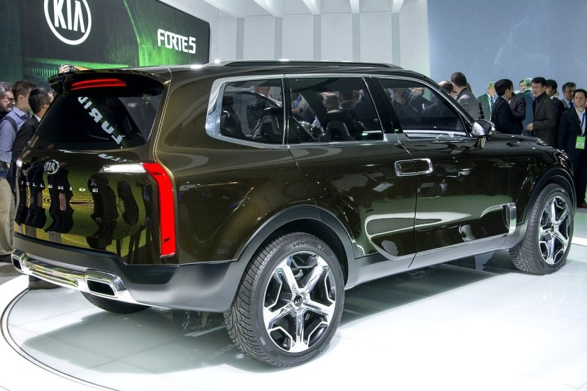 Kia внедорожник Telluride