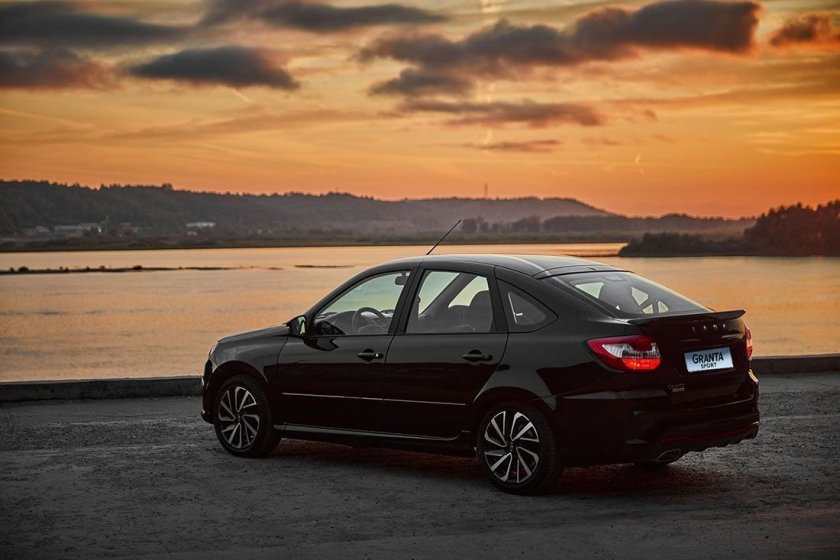 Granta Liftback Sport