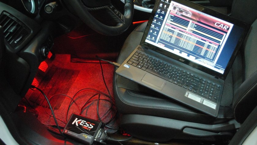 Перепрошивка мозгов автомобиля