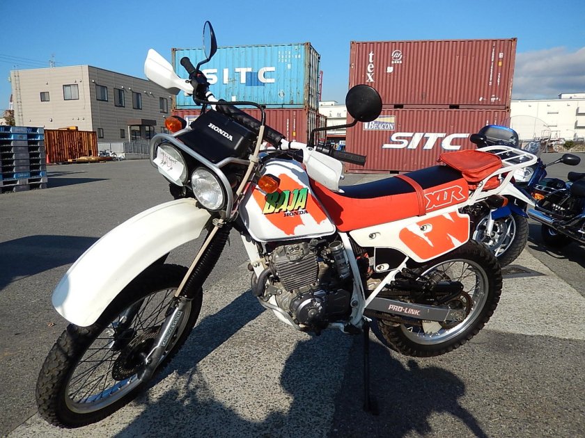 Honda XLR
