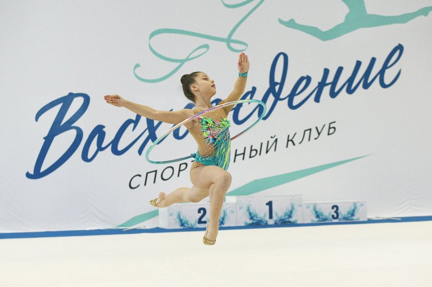 Художественная гимнастика девушки