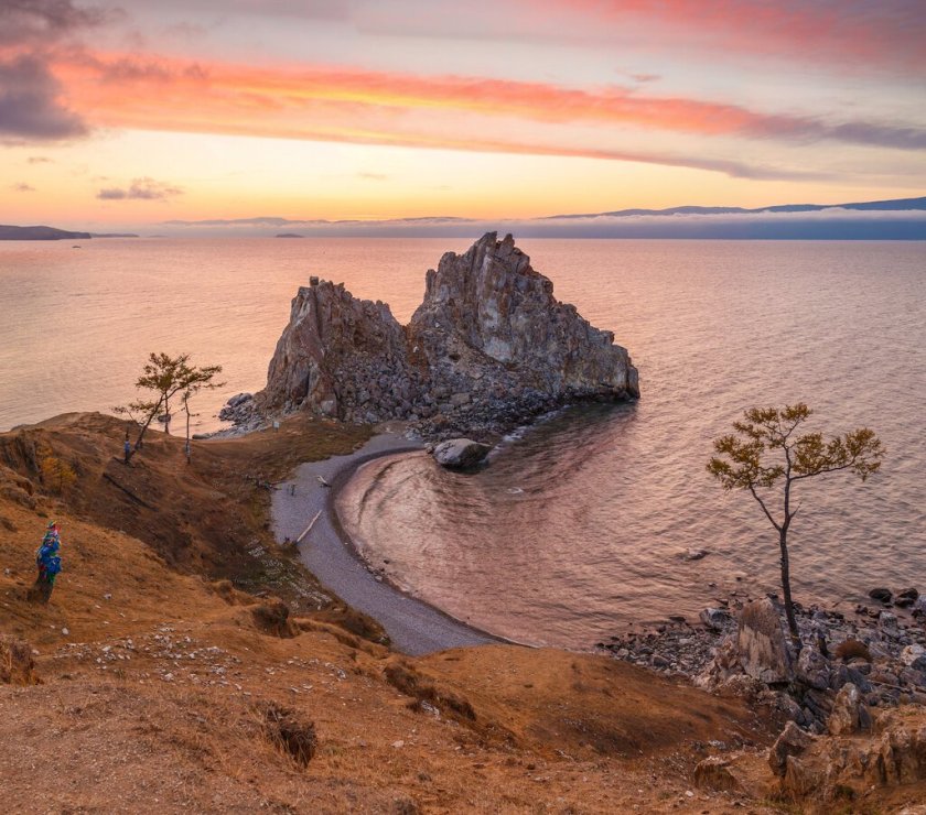 Ольхон мыс Бурхан скала Шаманка