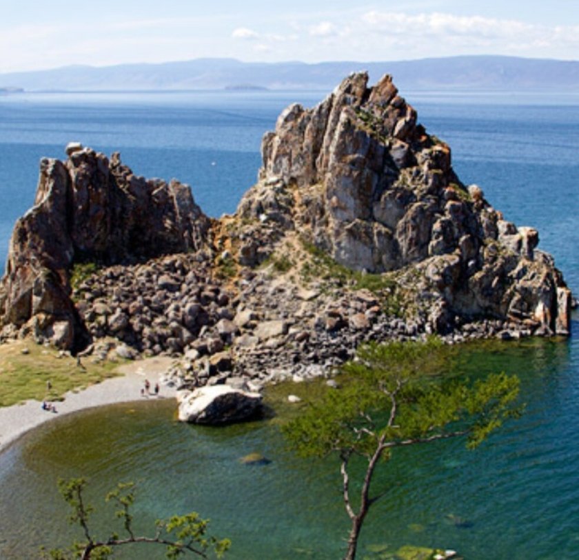Мыс Бурхан скала Шаманка