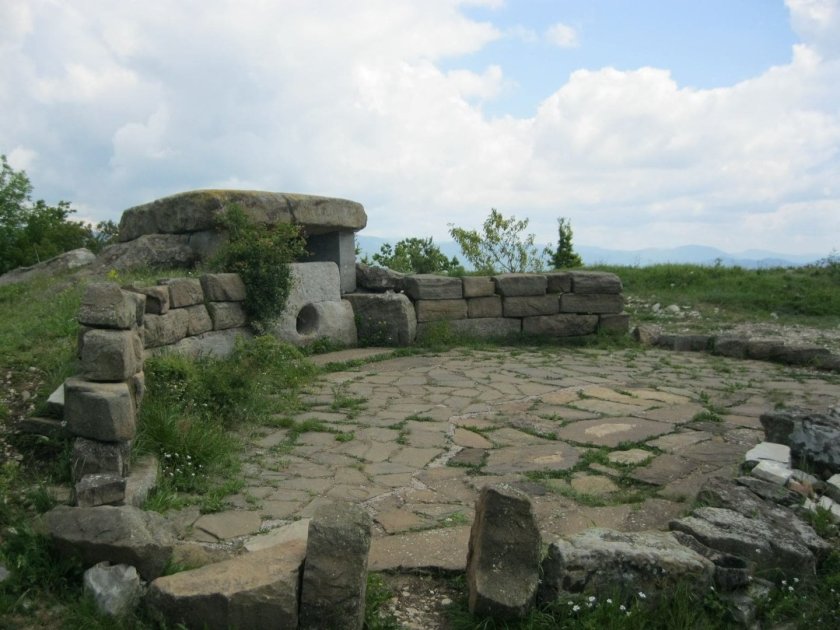 Геленджик дольмены Нексис