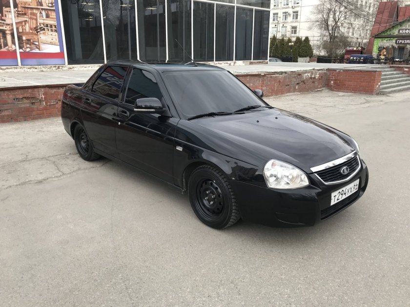 Приора Блэк эдишн тонированная