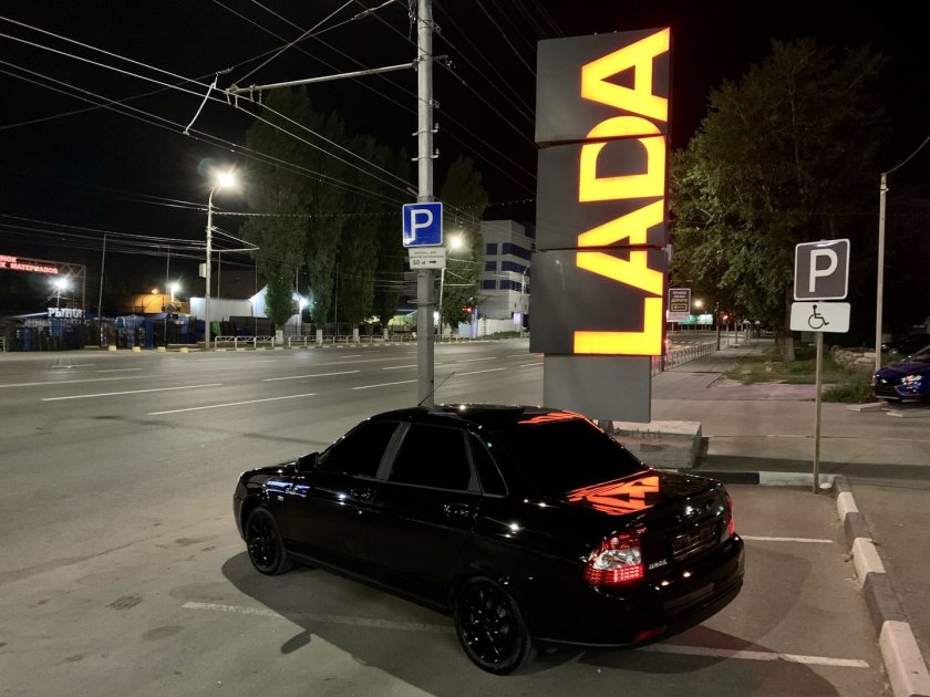 Приора седан Блэк эдишн