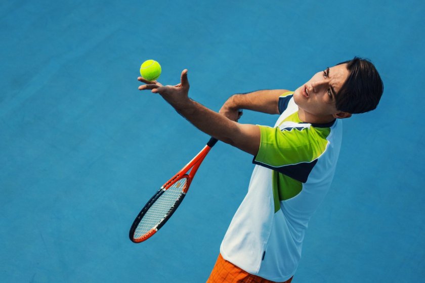 Tennis serve