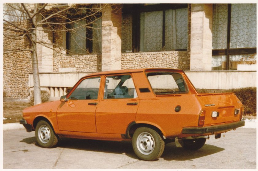 Румынская машина Dacia
