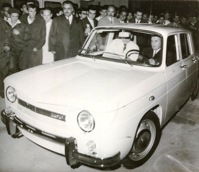 Румынская машина Dacia