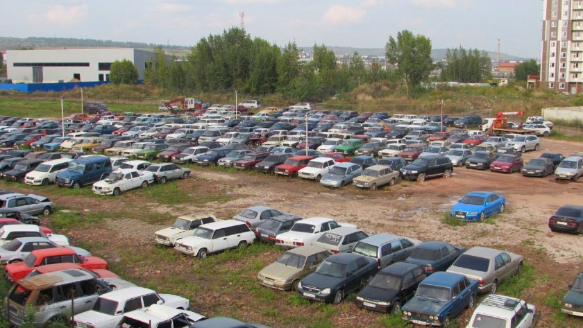 Кладбище новых автомобилей