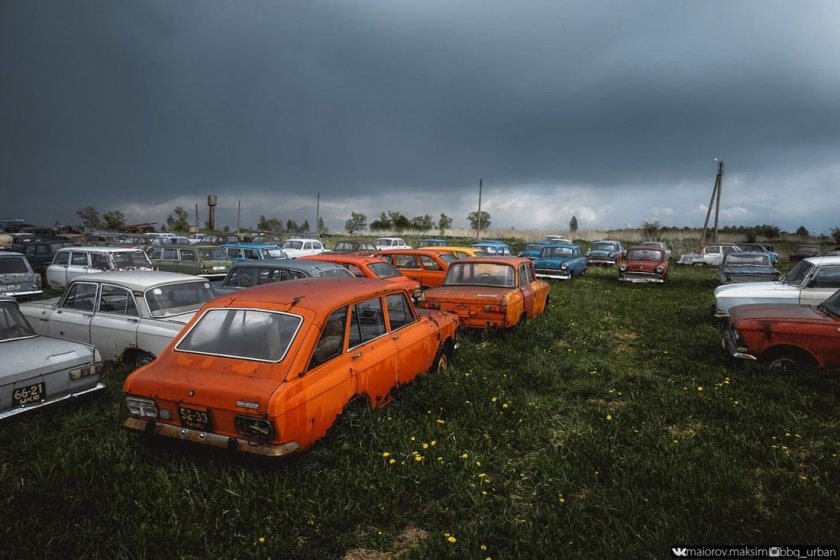 Автокладбище в Черноусово