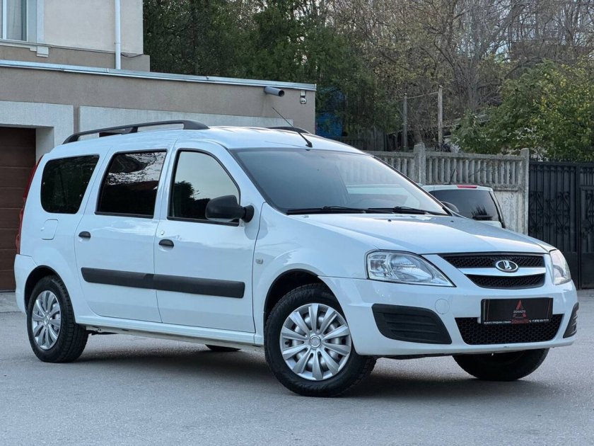 Largus CNG