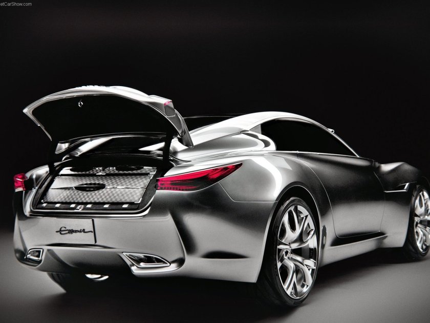 Infiniti Essence Concept