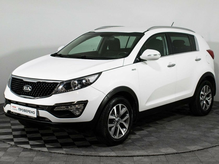 Kia Sportage белая