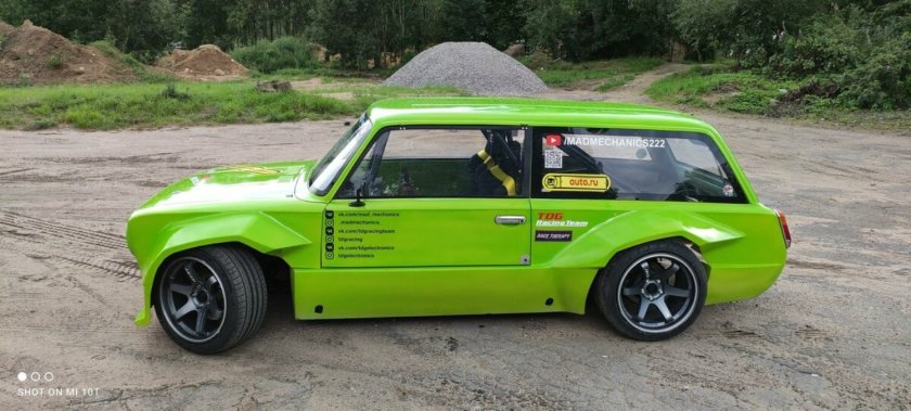 Зеленые Жигули спортивные