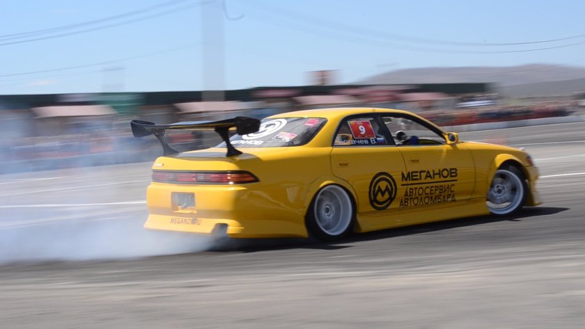 Дрифт на золотой дороге