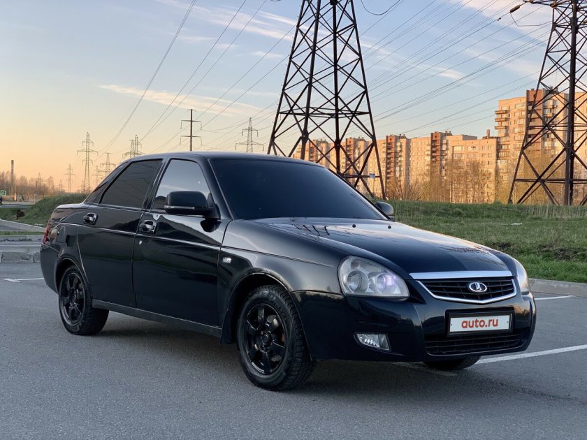 Лада Приора седан