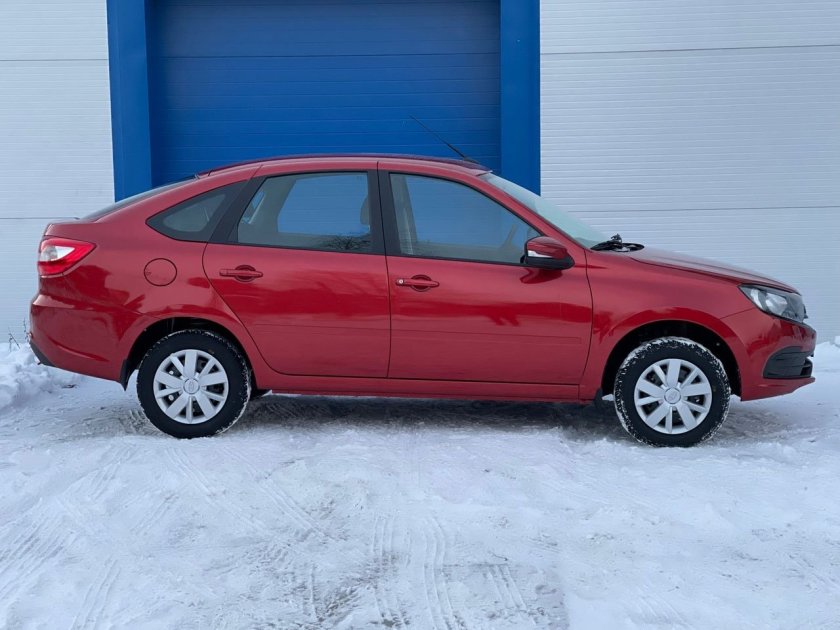 Lada Granta лифтбек