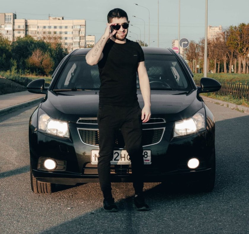 Гарик Мартиросян автомобиль