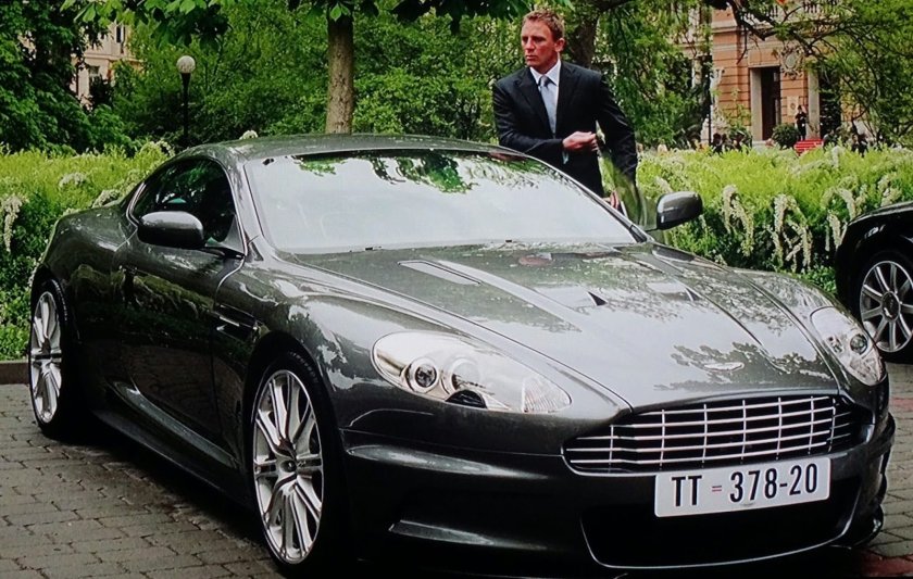 Aston Martin DBS Джеймс Бонд