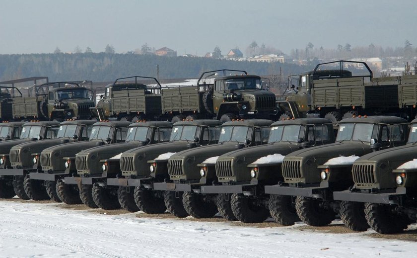 Колонна военных машин