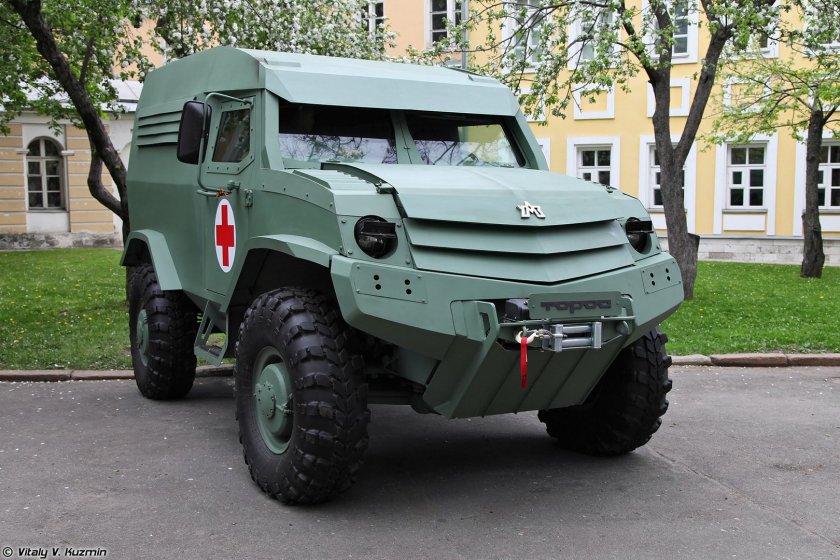 Бронеавтомобили колун и Торос