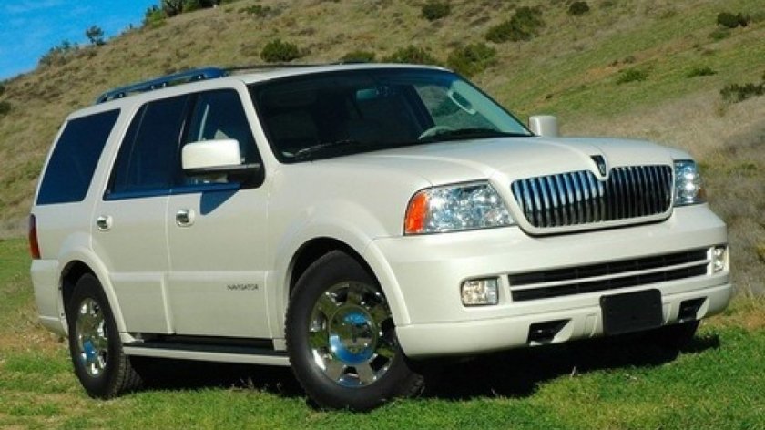 Машина Lincoln Navigator
