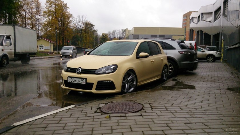 Бежевый матовый цвет авто