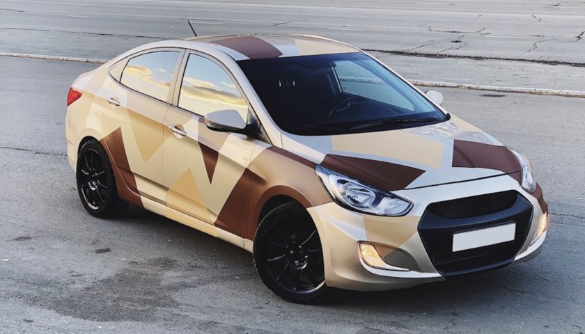Hyundai Accent в камуфляже