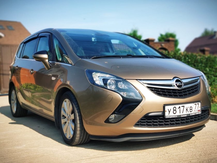 Opel Zafira Tourer