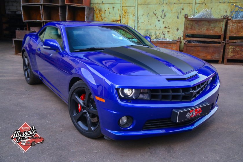 Chevrolet Camaro синий