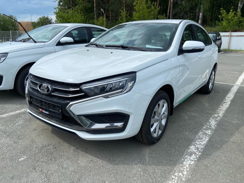 Lada Vesta ng sedan