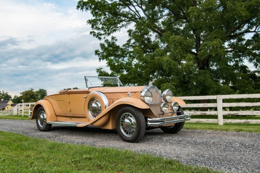 Packard Deluxe