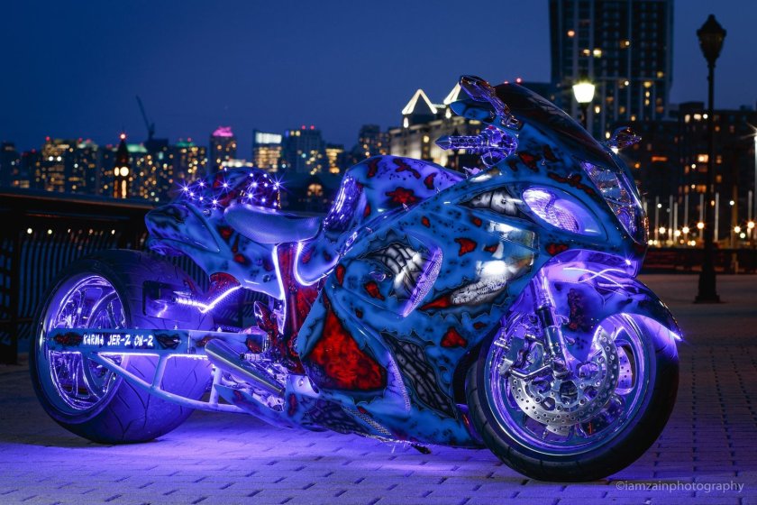 Suzuki Hayabusa фиолетовый